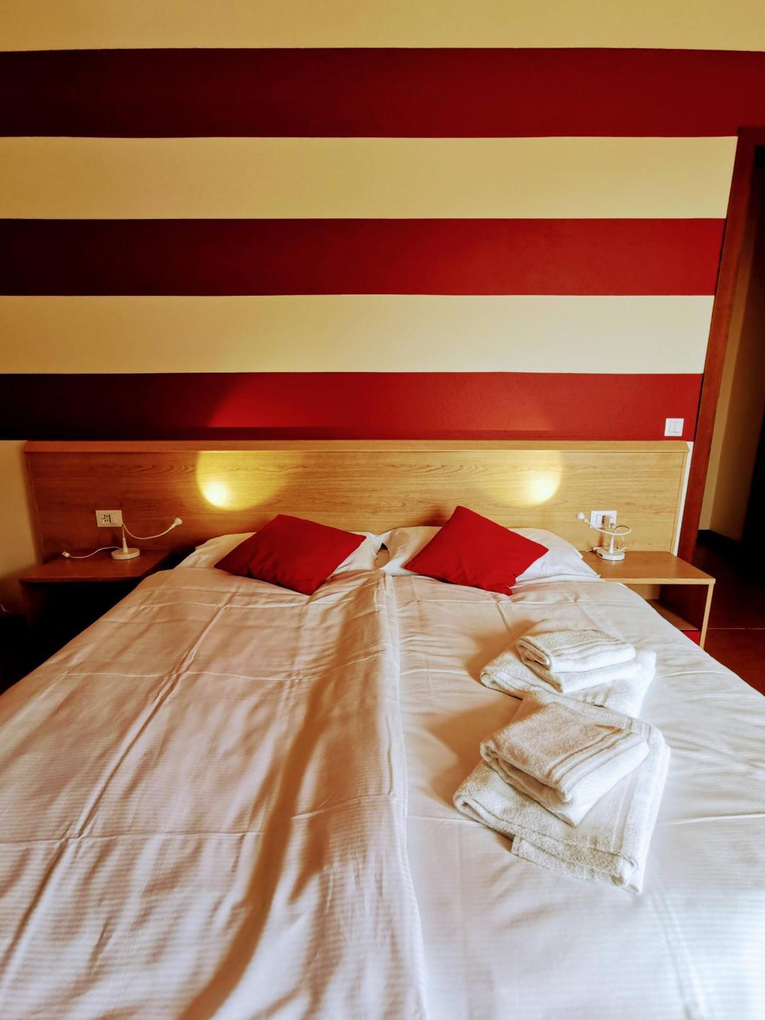 Ristorante Le Rasole Hotel Garda  Kültér fotó